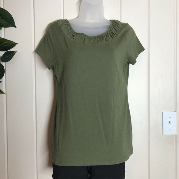 Cato Tops - Ladies Cato Olive Green Blouse 
Size Small 4 - 6 
60% Cotton 40% Modal
Stretch …